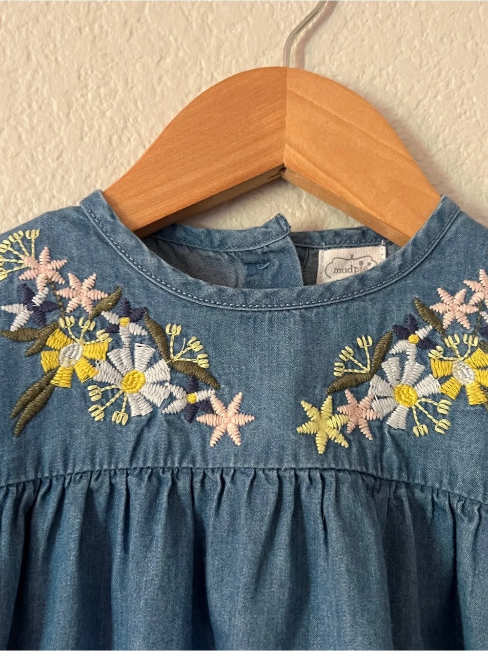 Mud Pie Le Jardin Chambray Dress Girls 2T Floral Embroidered Flutter Sleeve Boho